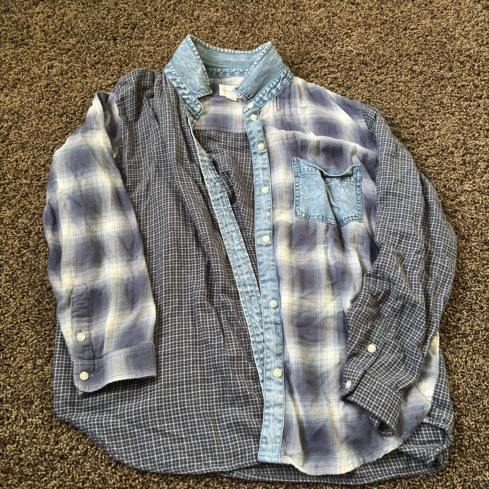 American Eagle Outfitters Blue Mixed-Pattern Button-Down Shirt